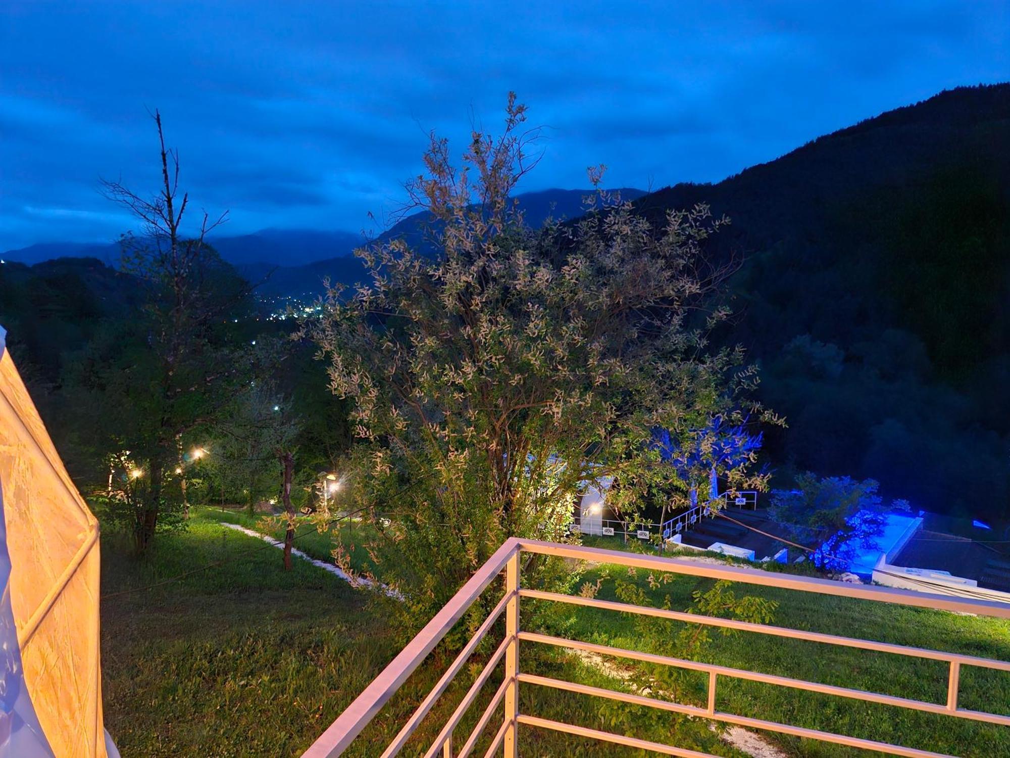 Glamping Georgia Krikhi Otel Ambrolauri Dış mekan fotoğraf