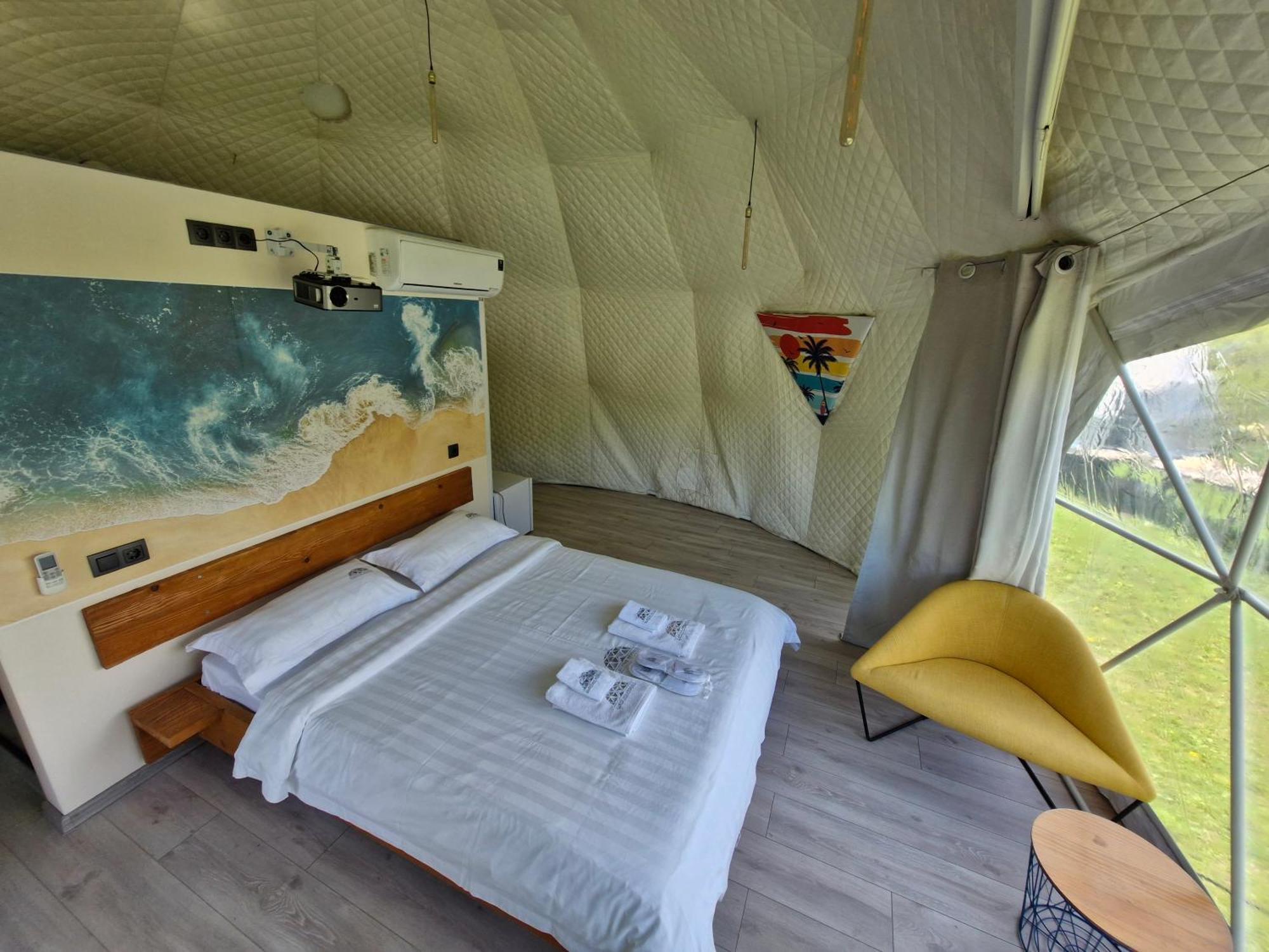 Glamping Georgia Krikhi Otel Ambrolauri Oda fotoğraf